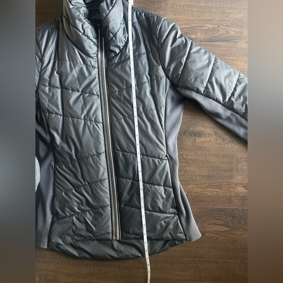 Calia Jacket - Picture 5 of 6